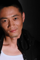 万事如（宁南饰演）