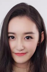 江绫（蒋依依饰演）