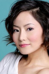 郑小丹（战鹤文饰演）