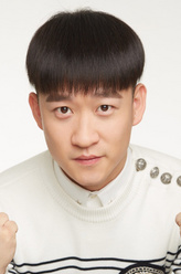 田佑年（曹云金饰演）