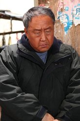 老田（赵亮饰演）