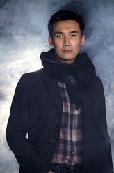 吕希（张铎饰演）