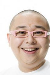 蔡鹤亭（林盛斌饰演）