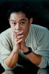 马小英（赵军凯饰演）