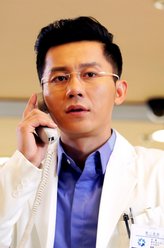 李睿（李晨饰演）