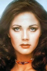 女总统（琳达·卡特饰演）