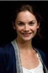 Alison Bailey（露丝·威尔森饰演）