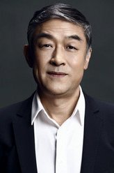 兰教授（李建义饰演）