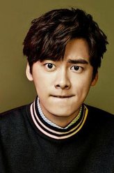 喋喋（李易峰饰演）