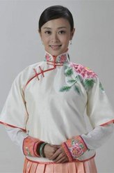 周粉红（张一鸾饰演）