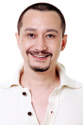 黑狼（傅隽饰演）