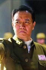 谢乃恩（李幼斌饰演）