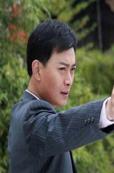 沈柱城（黄海冰饰演）