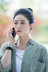 夏天（蒋欣饰演）