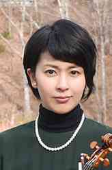 卷真纪（松隆子饰演）