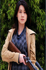 陈春雪（甄锡饰演）