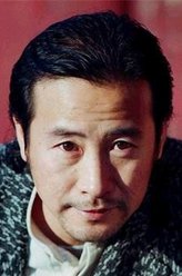 林彪（由立平饰演）