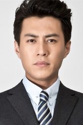 一郎（靳东饰演）