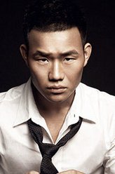 豆饼（谢孟伟饰演）