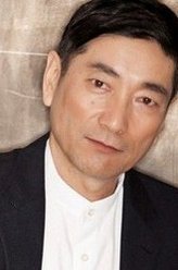 陈云（谢钢饰演）