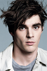 小沃尔特·怀特（RJ·米特饰演）