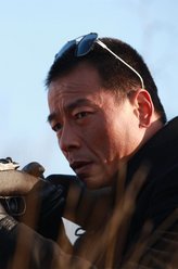 胡大江（王挺饰演）