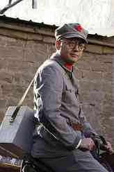 李宁远（朱宏嘉饰演）