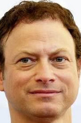 加里·西尼斯（加里·西尼斯饰演）