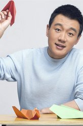 罗素（佟大为饰演）