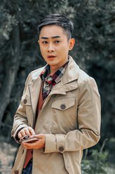 程亚（傅巍饰演）