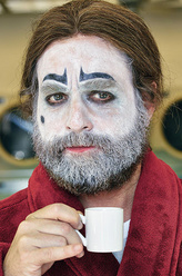 Chip Baskets（扎克·加利凡纳基斯饰演）