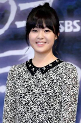 白秀晶（李慧仁饰演）