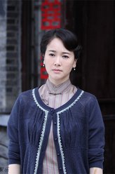 谭梓君（左小青饰演）