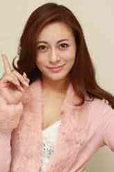 杨兰儿（李婷宜饰演）