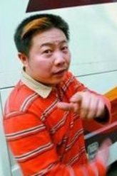富家宝（陈英俊饰演）