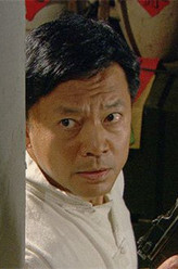 老李（何政军饰演）